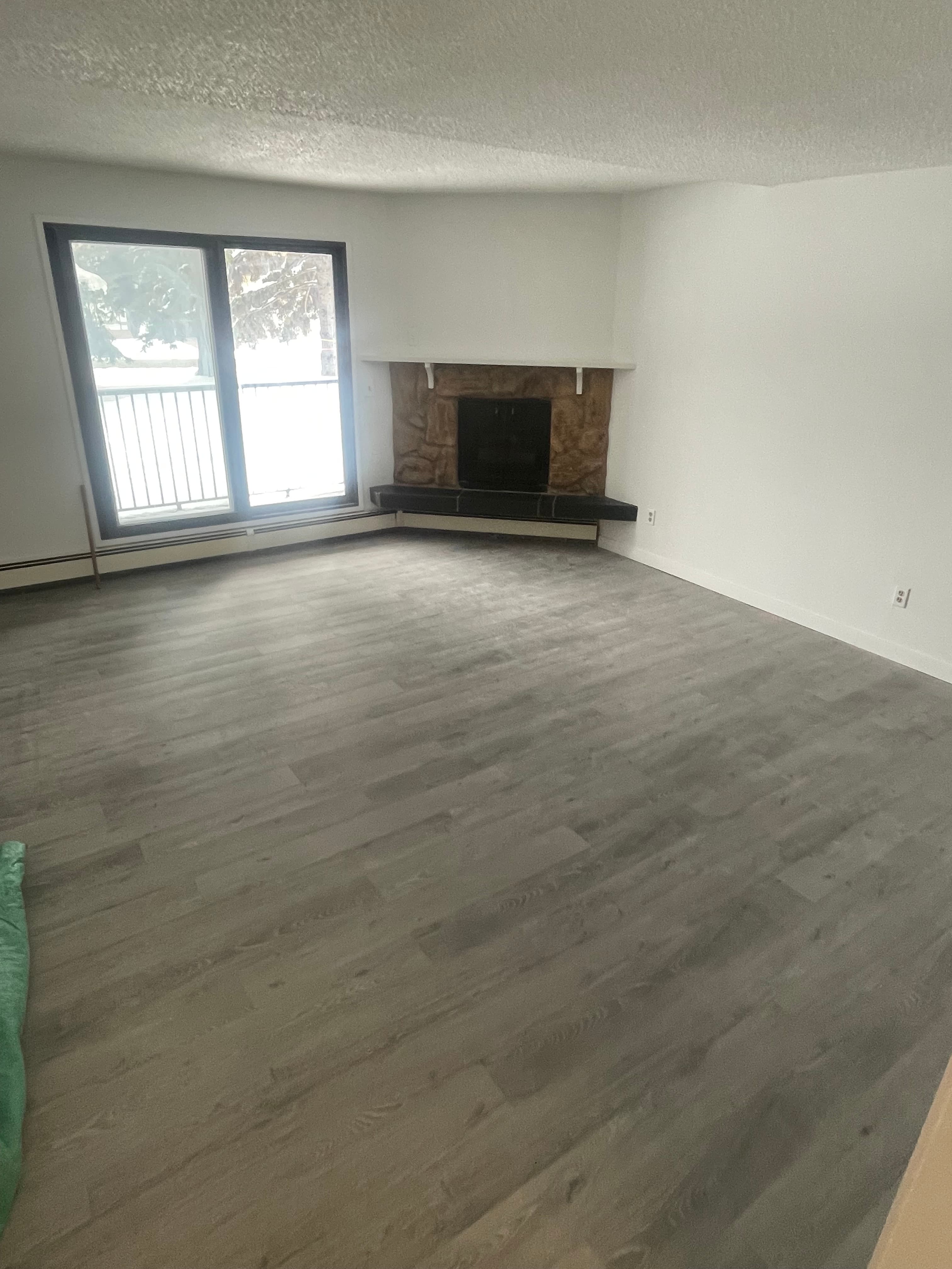 Varsity Villa! Gorgeous 2 bedroom condo - Image 1